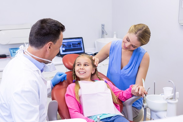 Your Child&#    ;s First Family Dentist Visit